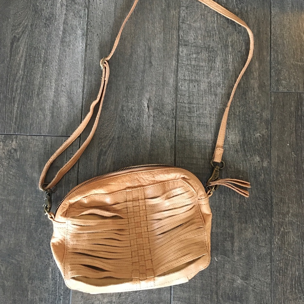 Day and mood crossbody leather